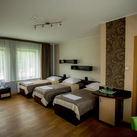 Restauracja Sonata Bed & Breakfast Zwierzyniec Exterior foto