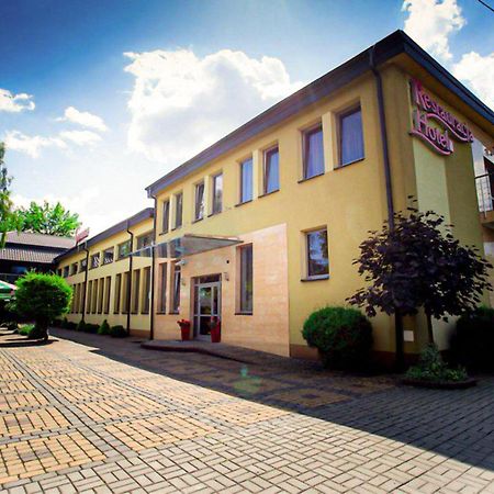 Restauracja Sonata Bed & Breakfast Zwierzyniec Exterior foto